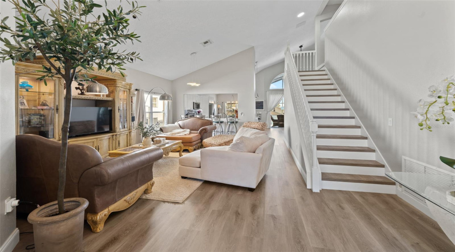 KISSIMMEE, Florida 34747, 6 Bedrooms Bedrooms, ,4 BathroomsBathrooms,Residential,For Sale,YELLOW CRANE,0,MFRO6331796