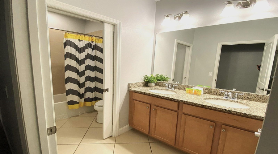 DAVENPORT, Florida 33896, 4 Bedrooms Bedrooms, ,4 BathroomsBathrooms,Residential,For Sale,CAPTIVA,0,MFRS5131683