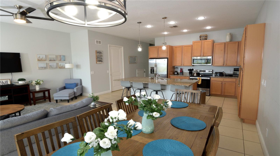 DAVENPORT, Florida 33896, 4 Bedrooms Bedrooms, ,4 BathroomsBathrooms,Residential,For Sale,CAPTIVA,0,MFRS5131683