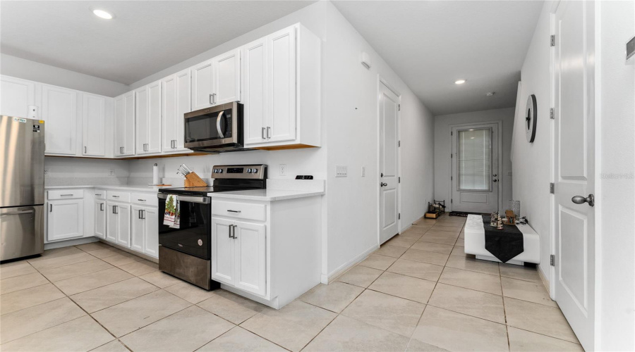 DAVENPORT, Florida 33896, 3 Bedrooms Bedrooms, ,2 BathroomsBathrooms,Residential,For Sale,DISCOVERY,0,MFRS5131900