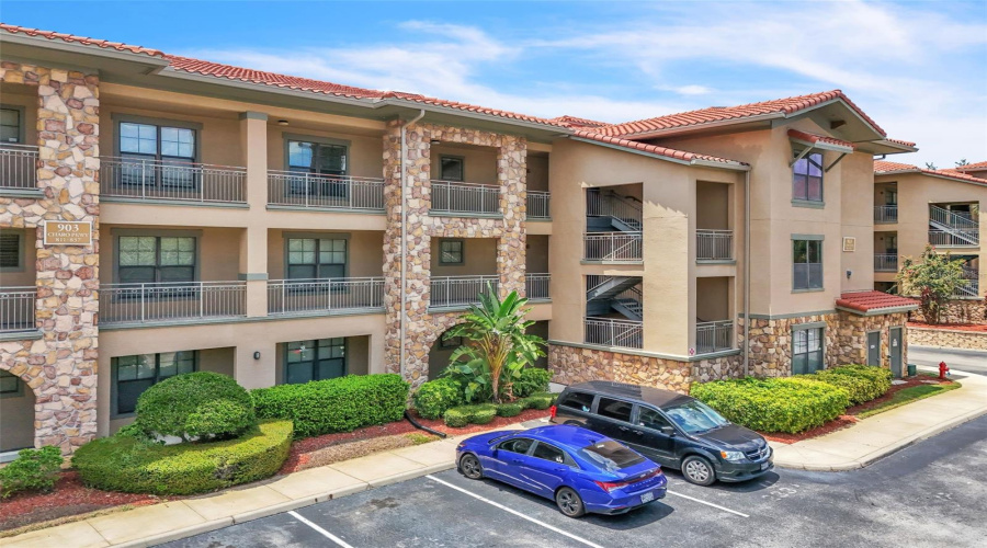 DAVENPORT, Florida 33897, 3 Bedrooms Bedrooms, ,3 BathroomsBathrooms,Residential,For Sale,CHARO,0,MFRO6329929