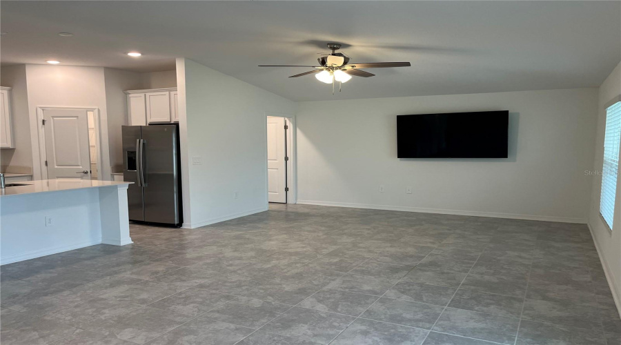KISSIMMEE, Florida 34746, 3 Bedrooms Bedrooms, ,2 BathroomsBathrooms,Residential,For Sale,PEBBLES THROW,0,MFRO6331689