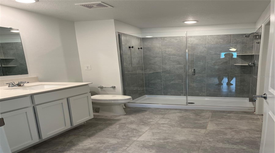 KISSIMMEE, Florida 34746, 3 Bedrooms Bedrooms, ,2 BathroomsBathrooms,Residential,For Sale,PEBBLES THROW,0,MFRO6331689
