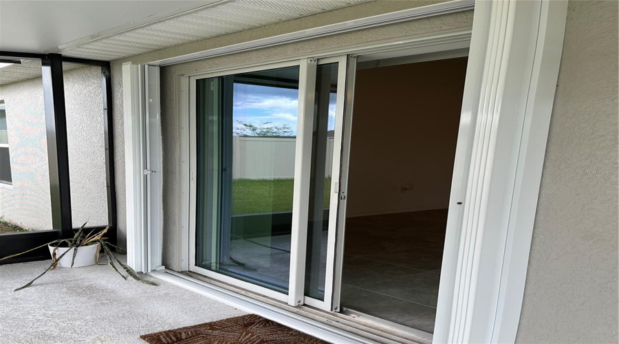 KISSIMMEE, Florida 34746, 3 Bedrooms Bedrooms, ,2 BathroomsBathrooms,Residential,For Sale,PEBBLES THROW,0,MFRO6331689