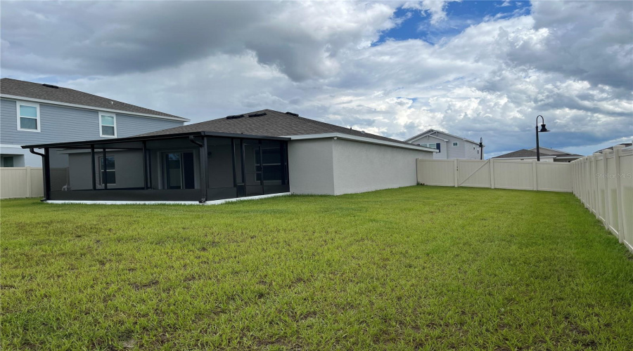 KISSIMMEE, Florida 34746, 3 Bedrooms Bedrooms, ,2 BathroomsBathrooms,Residential,For Sale,PEBBLES THROW,0,MFRO6331689
