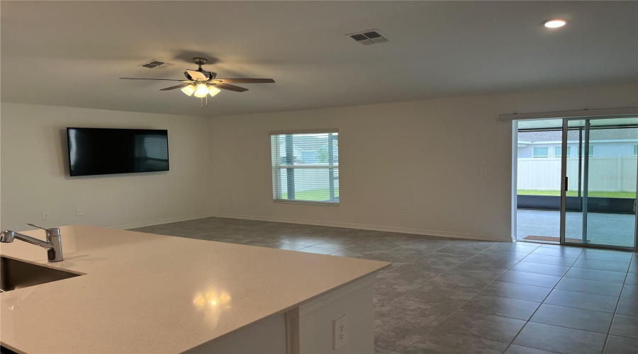 KISSIMMEE, Florida 34746, 3 Bedrooms Bedrooms, ,2 BathroomsBathrooms,Residential,For Sale,PEBBLES THROW,0,MFRO6331689