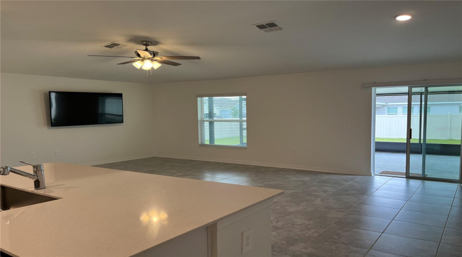 KISSIMMEE, Florida 34746, 3 Bedrooms Bedrooms, ,2 BathroomsBathrooms,Residential,For Sale,PEBBLES THROW,0,MFRO6331689