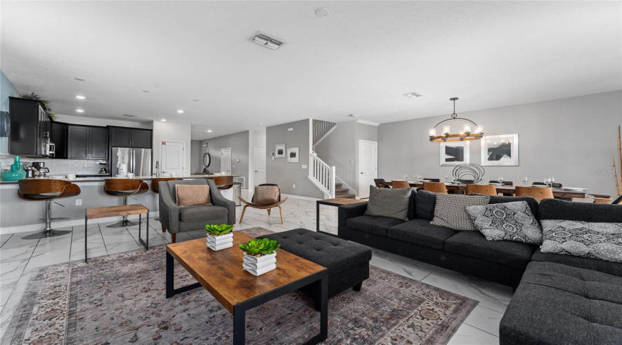 DAVENPORT, Florida 33896, 8 Bedrooms Bedrooms, ,5 BathroomsBathrooms,Residential,For Sale,MAIDSTONE,0,MFRO6325122