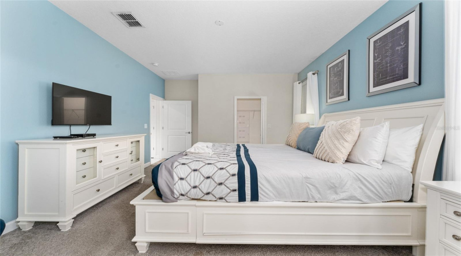 DAVENPORT, Florida 33896, 8 Bedrooms Bedrooms, ,5 BathroomsBathrooms,Residential,For Sale,MAIDSTONE,0,MFRO6325122