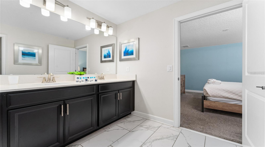 DAVENPORT, Florida 33896, 8 Bedrooms Bedrooms, ,5 BathroomsBathrooms,Residential,For Sale,MAIDSTONE,0,MFRO6325122