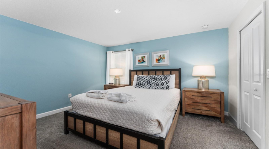 DAVENPORT, Florida 33896, 8 Bedrooms Bedrooms, ,5 BathroomsBathrooms,Residential,For Sale,MAIDSTONE,0,MFRO6325122