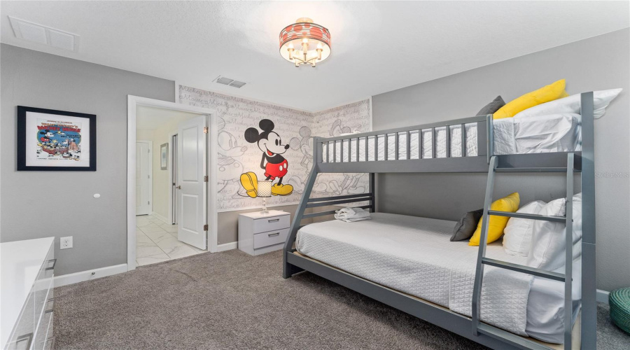 DAVENPORT, Florida 33896, 8 Bedrooms Bedrooms, ,5 BathroomsBathrooms,Residential,For Sale,MAIDSTONE,0,MFRO6325122