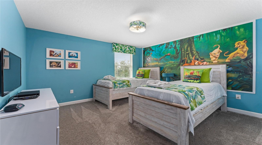 DAVENPORT, Florida 33896, 8 Bedrooms Bedrooms, ,5 BathroomsBathrooms,Residential,For Sale,MAIDSTONE,0,MFRO6325122