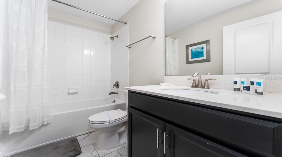 DAVENPORT, Florida 33896, 8 Bedrooms Bedrooms, ,5 BathroomsBathrooms,Residential,For Sale,MAIDSTONE,0,MFRO6325122