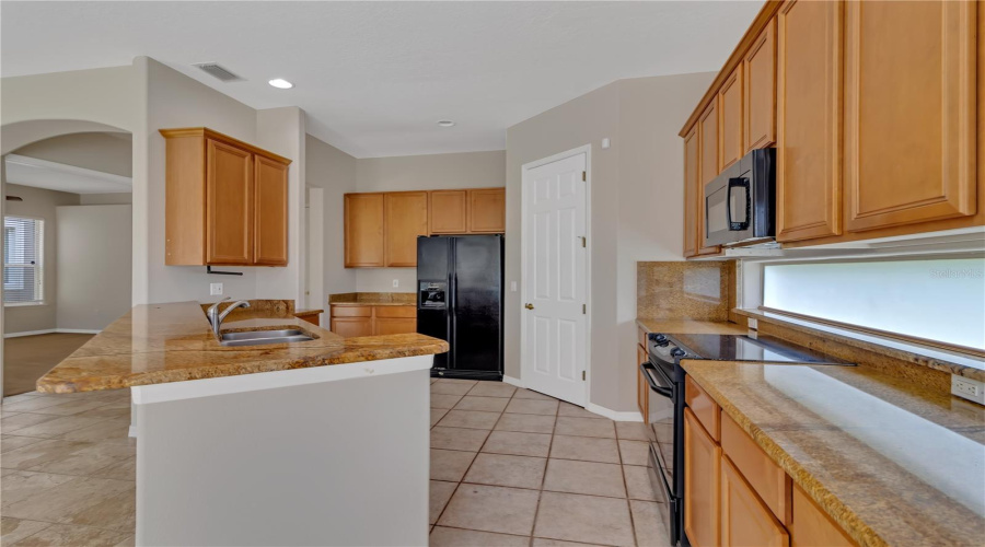 ORLANDO, Florida 32836, 4 Bedrooms Bedrooms, ,3 BathroomsBathrooms,Residential,For Sale,SAINT MARINO,0,MFRO6332058