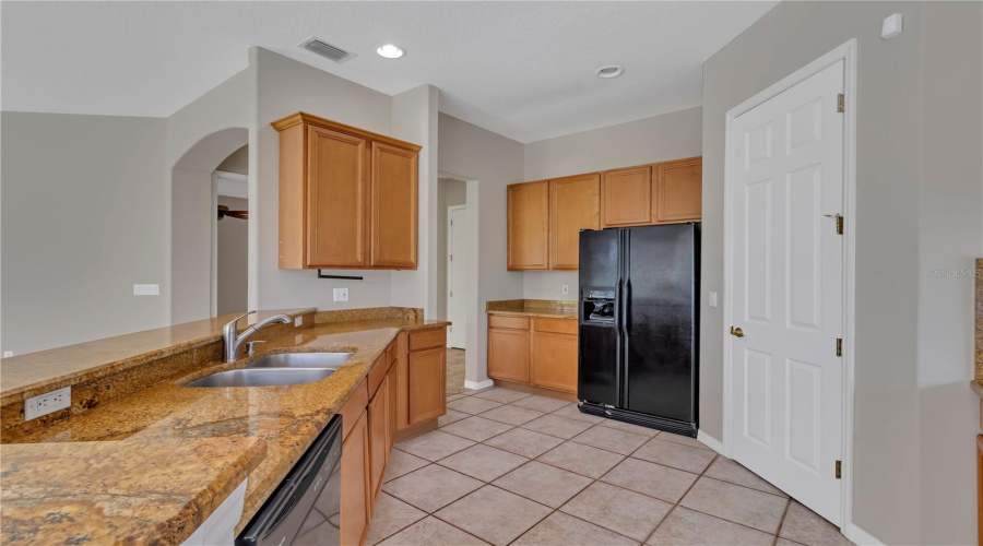 ORLANDO, Florida 32836, 4 Bedrooms Bedrooms, ,3 BathroomsBathrooms,Residential,For Sale,SAINT MARINO,0,MFRO6332058