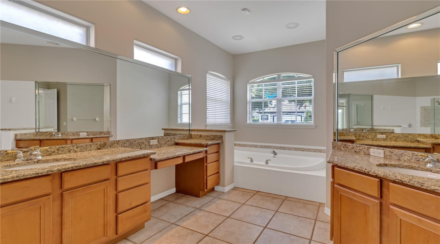 ORLANDO, Florida 32836, 4 Bedrooms Bedrooms, ,3 BathroomsBathrooms,Residential,For Sale,SAINT MARINO,0,MFRO6332058
