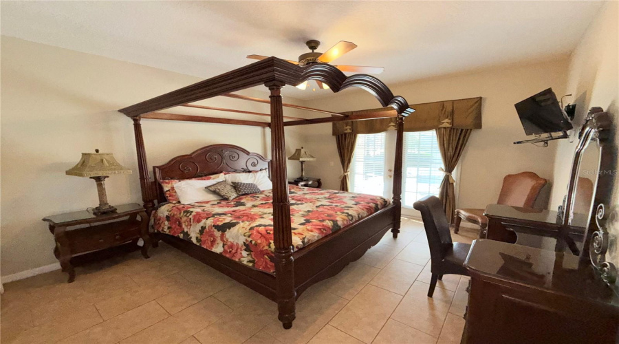 KISSIMMEE, Florida 34747, 6 Bedrooms Bedrooms, ,3 BathroomsBathrooms,Residential,For Sale,ACADIA ESTATES,0,MFRS5131768