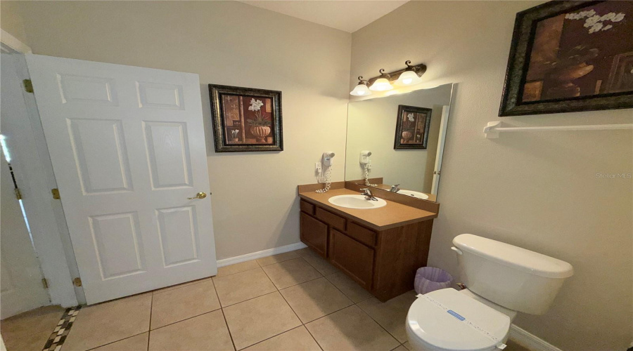 KISSIMMEE, Florida 34747, 6 Bedrooms Bedrooms, ,3 BathroomsBathrooms,Residential,For Sale,ACADIA ESTATES,0,MFRS5131768