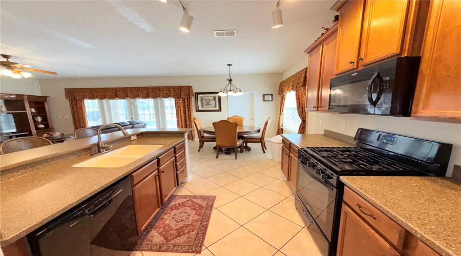 KISSIMMEE, Florida 34747, 6 Bedrooms Bedrooms, ,3 BathroomsBathrooms,Residential,For Sale,ACADIA ESTATES,0,MFRS5131768