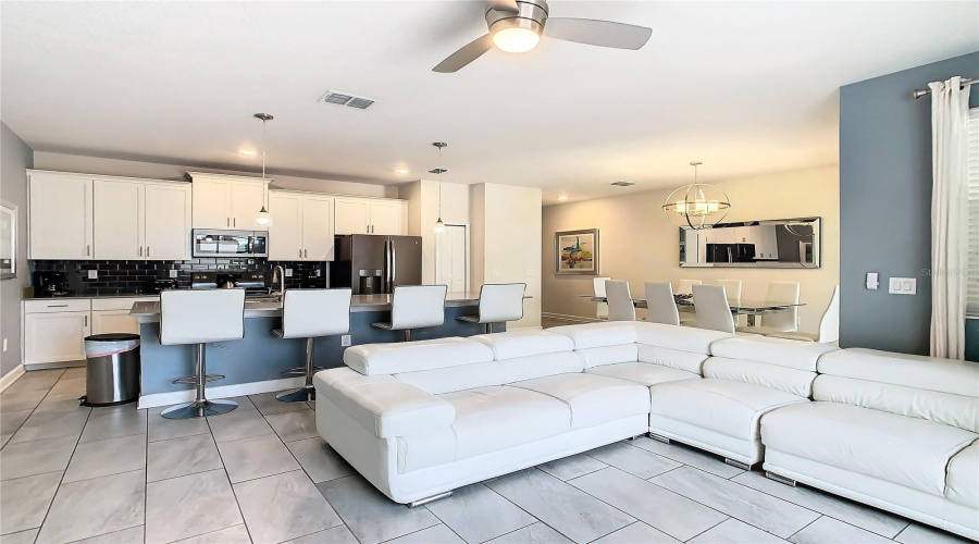 DAVENPORT, Florida 33896, 4 Bedrooms Bedrooms, ,3 BathroomsBathrooms,Residential,For Sale,STINGER,0,MFRS5109001