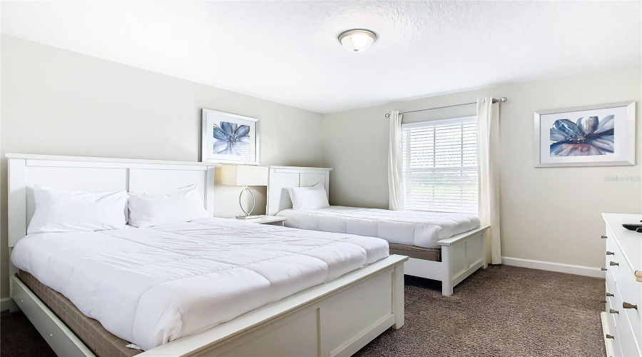DAVENPORT, Florida 33896, 4 Bedrooms Bedrooms, ,3 BathroomsBathrooms,Residential,For Sale,STINGER,0,MFRS5109001