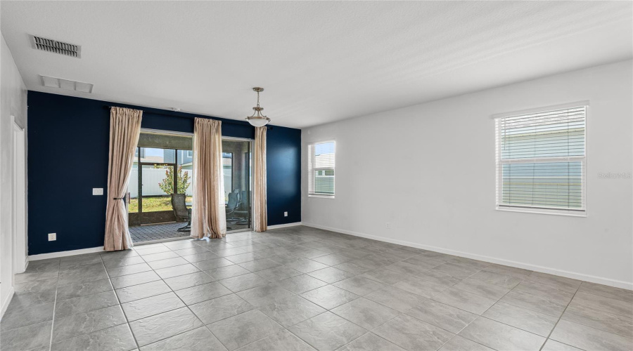 DAVENPORT, Florida 33837, 4 Bedrooms Bedrooms, ,3 BathroomsBathrooms,Residential,For Sale,HENDON,0,MFRS5131912