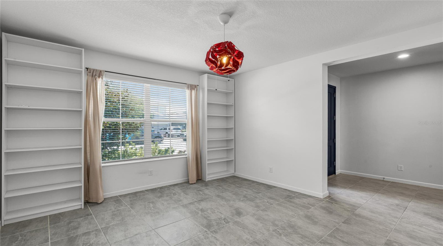 DAVENPORT, Florida 33837, 4 Bedrooms Bedrooms, ,3 BathroomsBathrooms,Residential,For Sale,HENDON,0,MFRS5131912