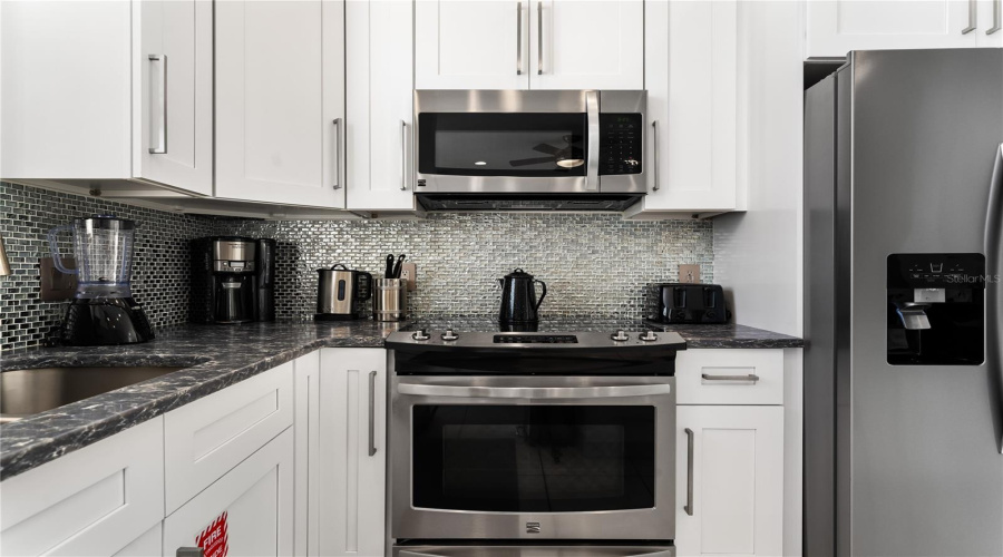 REUNION, Florida 34747, 5 Bedrooms Bedrooms, ,4 BathroomsBathrooms,Residential,For Sale,COROLLA,0,MFRO6331425