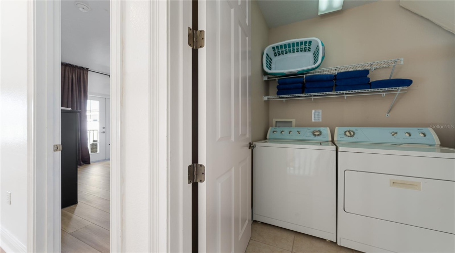 REUNION, Florida 34747, 5 Bedrooms Bedrooms, ,4 BathroomsBathrooms,Residential,For Sale,COROLLA,0,MFRO6331425