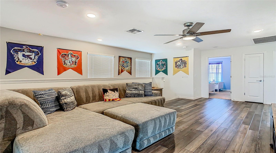 DAVENPORT, Florida 33897, 5 Bedrooms Bedrooms, ,4 BathroomsBathrooms,Residential,For Sale,PARADISE,0,MFRO6332092