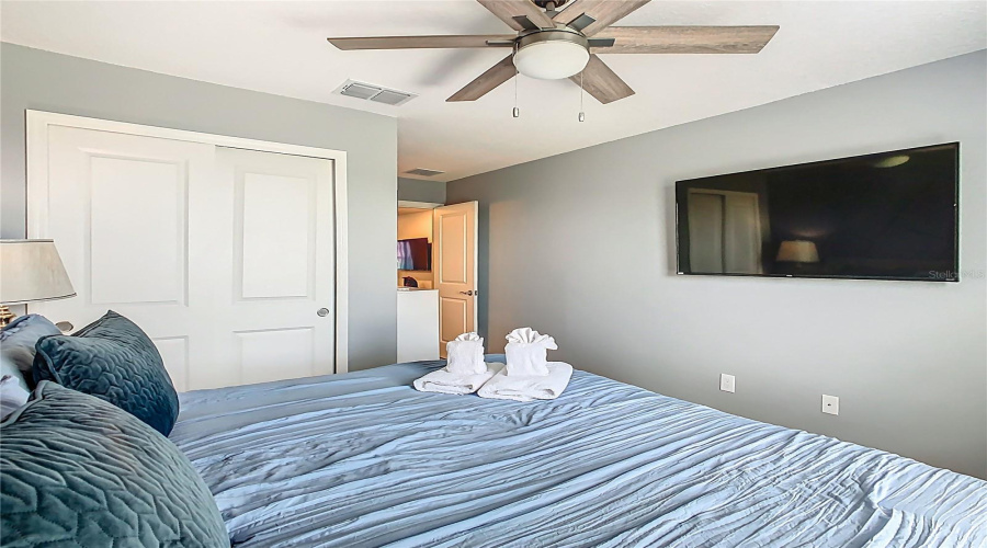 DAVENPORT, Florida 33897, 5 Bedrooms Bedrooms, ,4 BathroomsBathrooms,Residential,For Sale,PARADISE,0,MFRO6332092