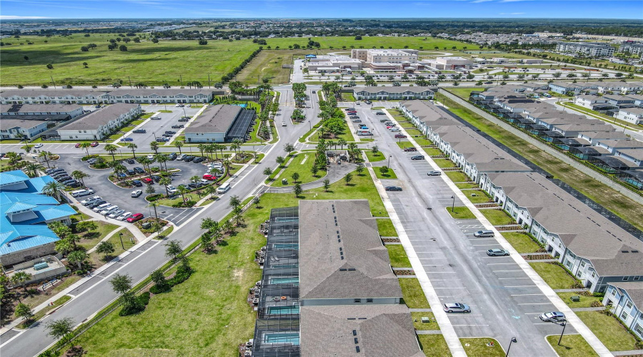 DAVENPORT, Florida 33897, 5 Bedrooms Bedrooms, ,4 BathroomsBathrooms,Residential,For Sale,PARADISE,0,MFRO6332092