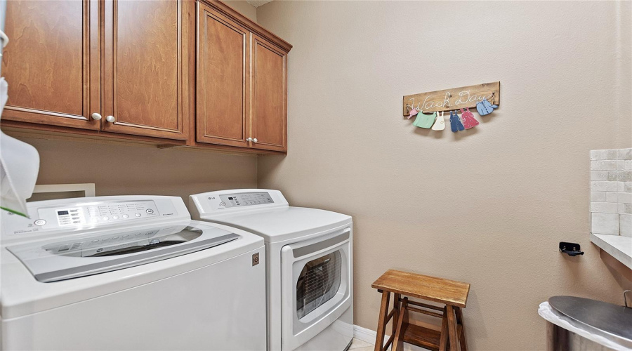 DAVENPORT, Florida 33837, 3 Bedrooms Bedrooms, ,2 BathroomsBathrooms,Residential,For Sale,DEL SOL,0,MFRS5131675