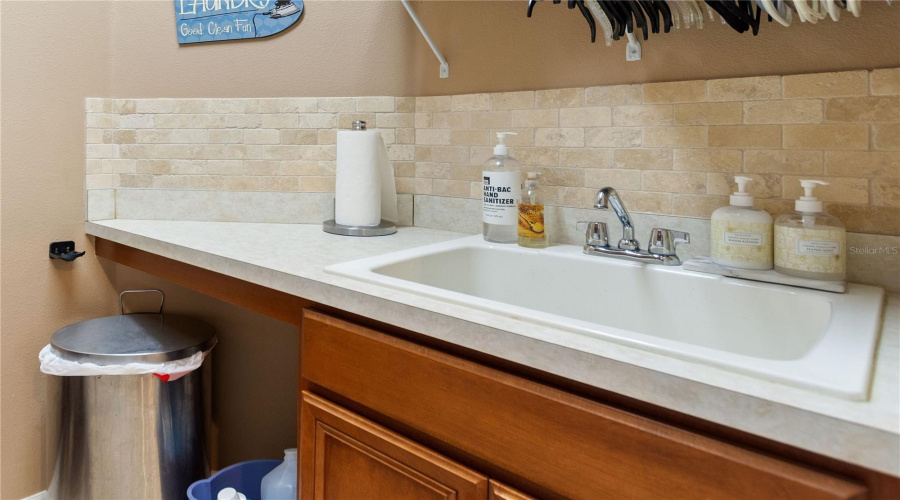 DAVENPORT, Florida 33837, 3 Bedrooms Bedrooms, ,2 BathroomsBathrooms,Residential,For Sale,DEL SOL,0,MFRS5131675