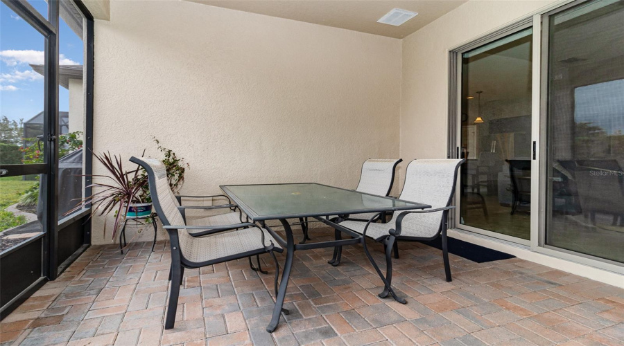 DAVENPORT, Florida 33837, 2 Bedrooms Bedrooms, ,2 BathroomsBathrooms,Residential,For Sale,CORDOBA,0,MFRS5131374