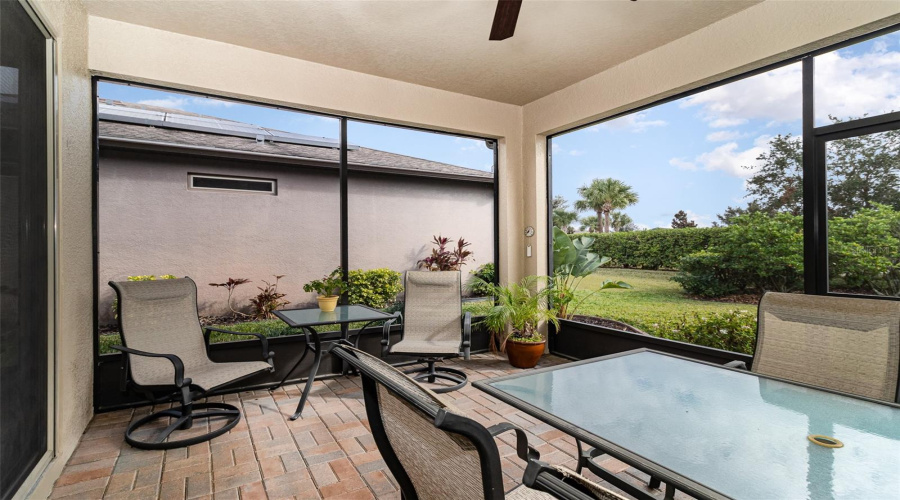 DAVENPORT, Florida 33837, 2 Bedrooms Bedrooms, ,2 BathroomsBathrooms,Residential,For Sale,CORDOBA,0,MFRS5131374