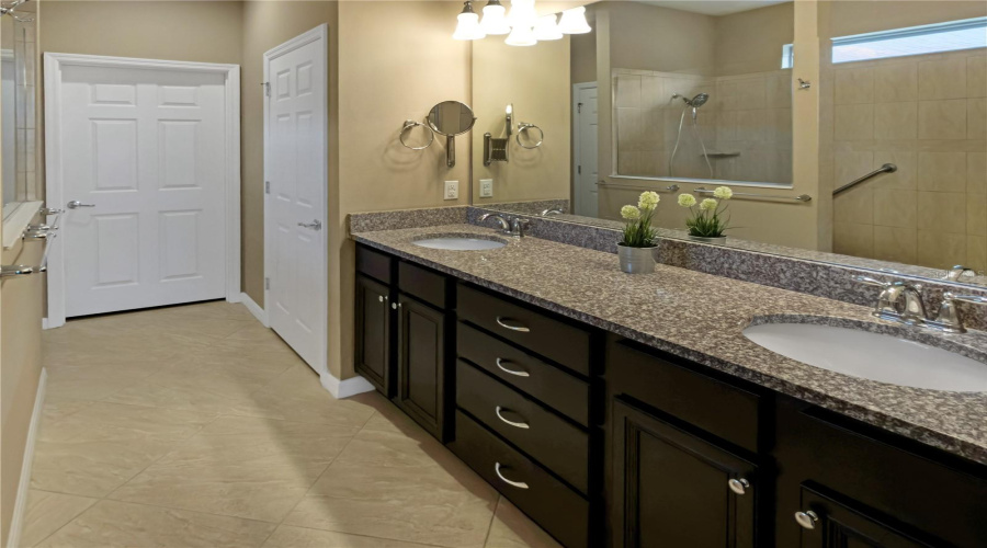 DAVENPORT, Florida 33837, 2 Bedrooms Bedrooms, ,2 BathroomsBathrooms,Residential,For Sale,CORDOBA,0,MFRS5131374