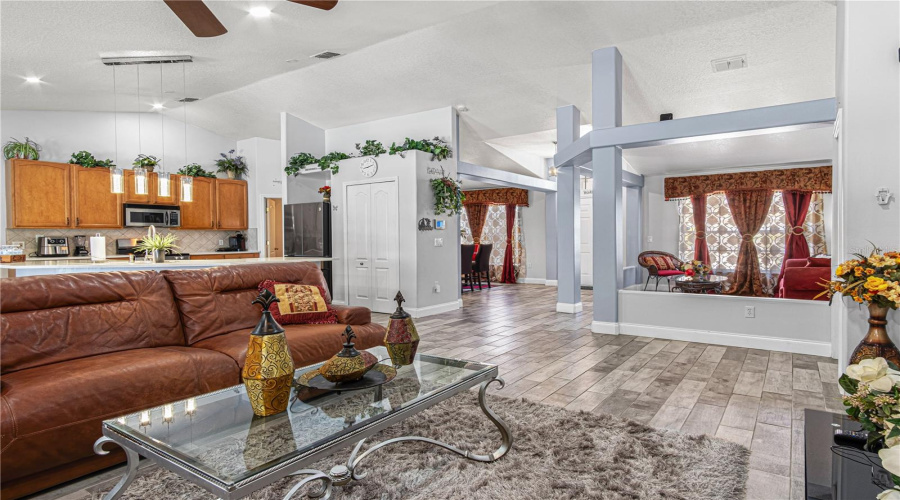 DAVENPORT, Florida 33837, 5 Bedrooms Bedrooms, ,3 BathroomsBathrooms,Residential,For Sale,GRAND RESERVE,0,MFRV4943538