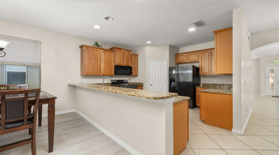 ORLANDO, Florida 32836, 4 Bedrooms Bedrooms, ,2 BathroomsBathrooms,Residential,For Sale,EDENSHIRE,0,MFRO6332125