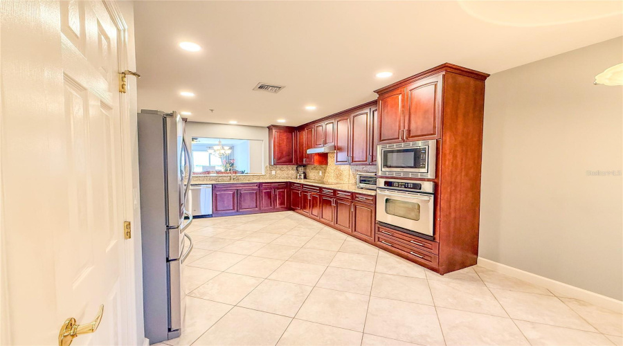ORLANDO, Florida 32836, 3 Bedrooms Bedrooms, ,3 BathroomsBathrooms,Residential,For Sale,THE ESPLANADE,0,MFRO6331868