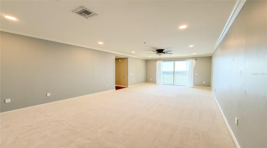 ORLANDO, Florida 32836, 3 Bedrooms Bedrooms, ,3 BathroomsBathrooms,Residential,For Sale,THE ESPLANADE,0,MFRO6331868