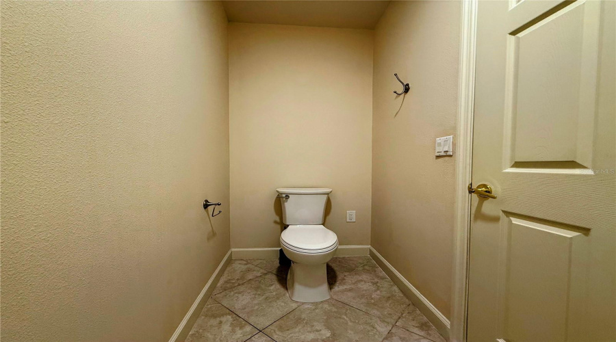 ORLANDO, Florida 32836, 3 Bedrooms Bedrooms, ,3 BathroomsBathrooms,Residential,For Sale,THE ESPLANADE,0,MFRO6331868