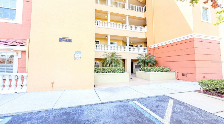 ORLANDO, Florida 32836, 3 Bedrooms Bedrooms, ,3 BathroomsBathrooms,Residential,For Sale,THE ESPLANADE,0,MFRO6331868