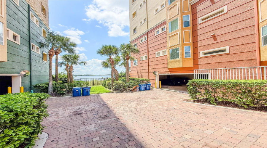 ORLANDO, Florida 32836, 3 Bedrooms Bedrooms, ,3 BathroomsBathrooms,Residential,For Sale,THE ESPLANADE,0,MFRO6331868