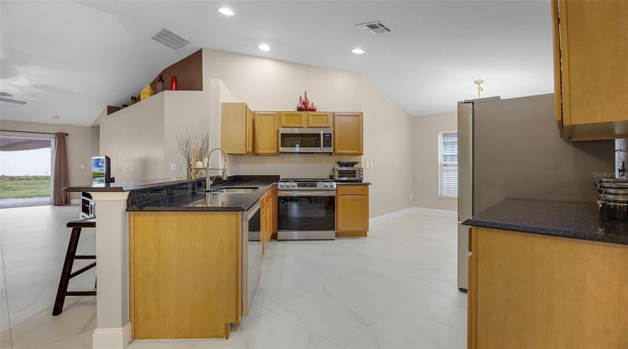 DAVENPORT, Florida 33896, 3 Bedrooms Bedrooms, ,2 BathroomsBathrooms,Residential,For Sale,KNIGHTSBRIDGE,0,MFRS5131974