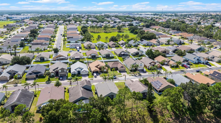 DAVENPORT, Florida 33896, 3 Bedrooms Bedrooms, ,2 BathroomsBathrooms,Residential,For Sale,KNIGHTSBRIDGE,0,MFRS5131974