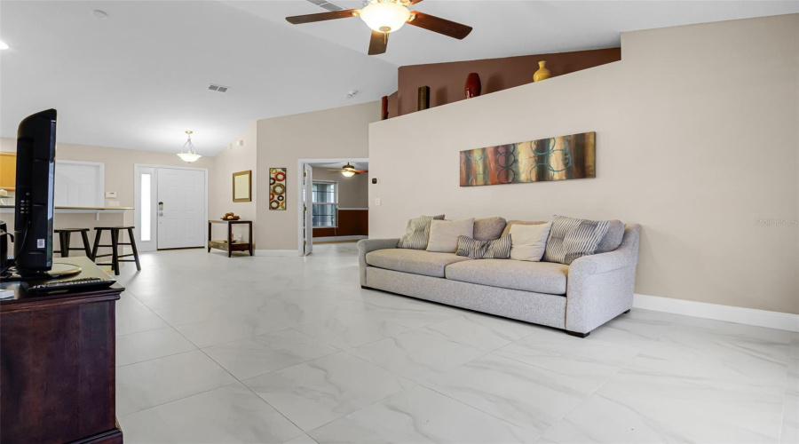DAVENPORT, Florida 33896, 3 Bedrooms Bedrooms, ,2 BathroomsBathrooms,Residential,For Sale,KNIGHTSBRIDGE,0,MFRS5131974