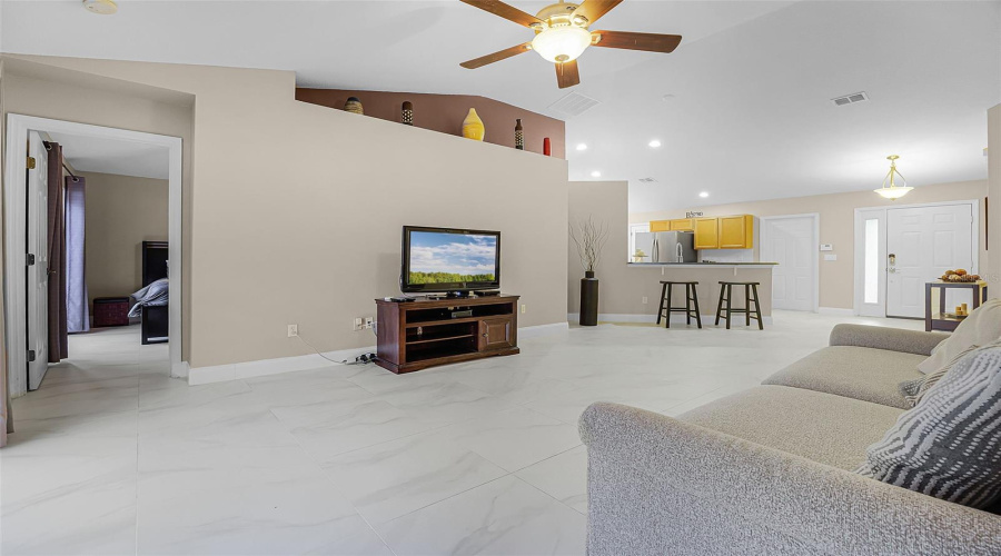 DAVENPORT, Florida 33896, 3 Bedrooms Bedrooms, ,2 BathroomsBathrooms,Residential,For Sale,KNIGHTSBRIDGE,0,MFRS5131974
