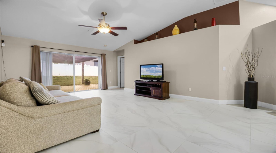 DAVENPORT, Florida 33896, 3 Bedrooms Bedrooms, ,2 BathroomsBathrooms,Residential,For Sale,KNIGHTSBRIDGE,0,MFRS5131974
